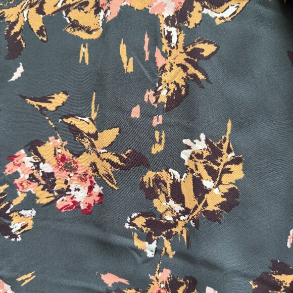 Maurices Size Medium Floral Atwood Blouse - Picture 5 of 6